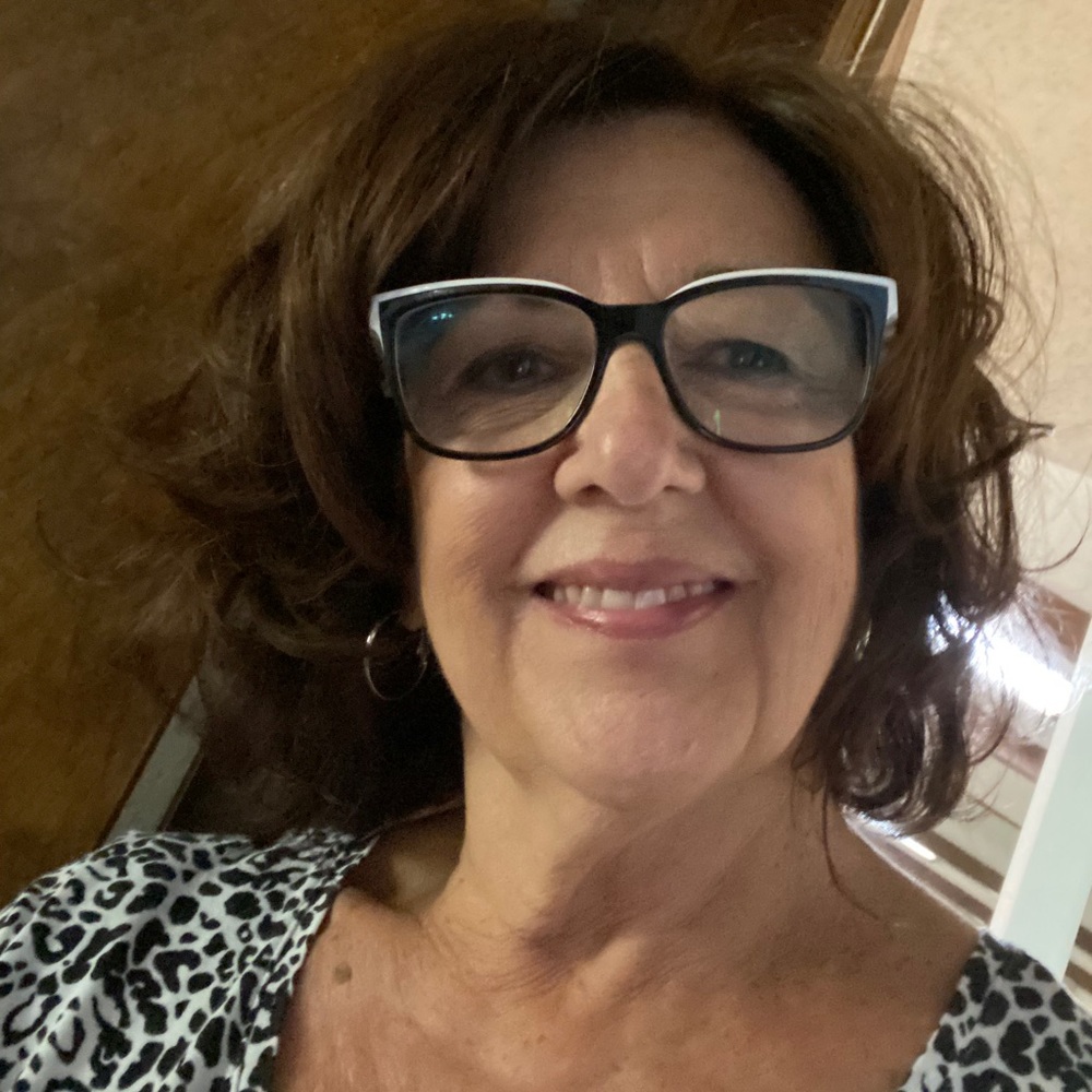 Meet your Posher, Teri